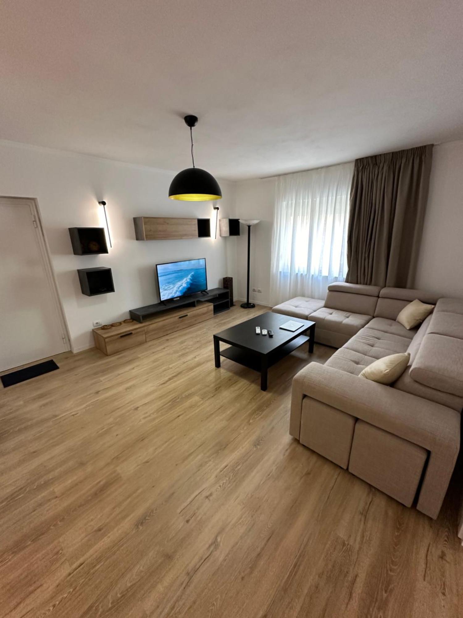 New Bazaar Studios Tirana Extérieur photo