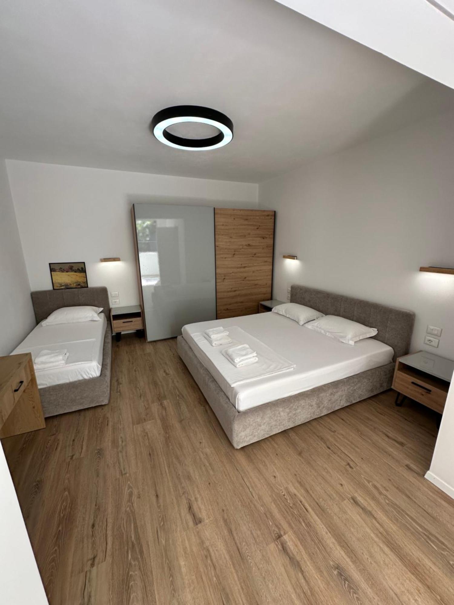 New Bazaar Studios Tirana Extérieur photo